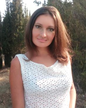 7 Reasons Why Russian Women Are So Beautiful Em